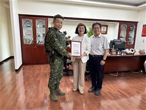 國軍聯合兵種333旅長來校拜訪　深化軍民合作與交流