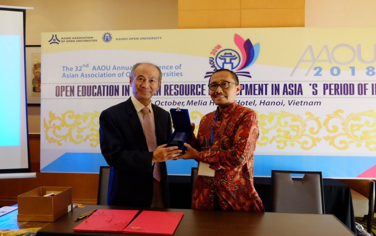 本校與印尼公開大學(Universitas Terbuka )簽署合作協議書